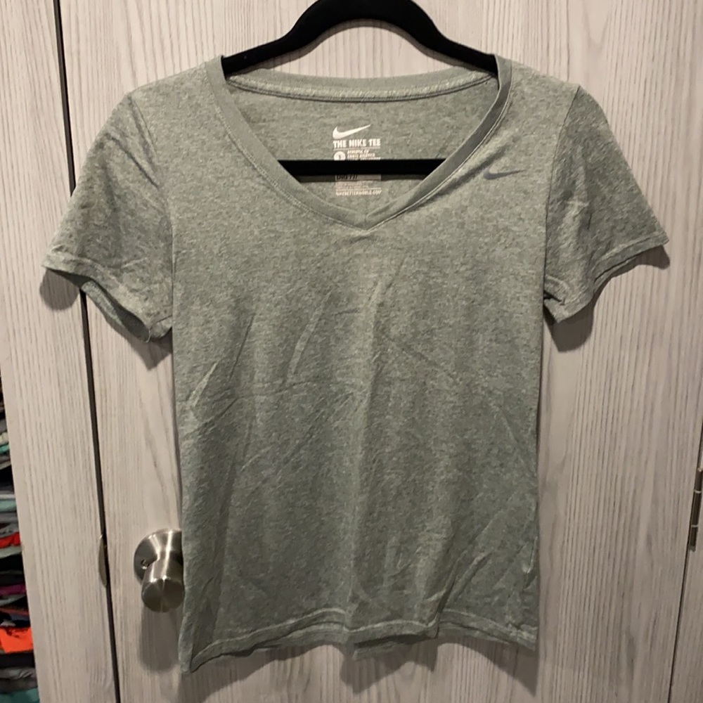 Nike dry fit tshirt bundle - Picture 4 of 5